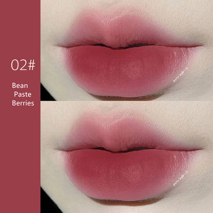Matte Moisturizing Lipstick: Long-Lasting Color