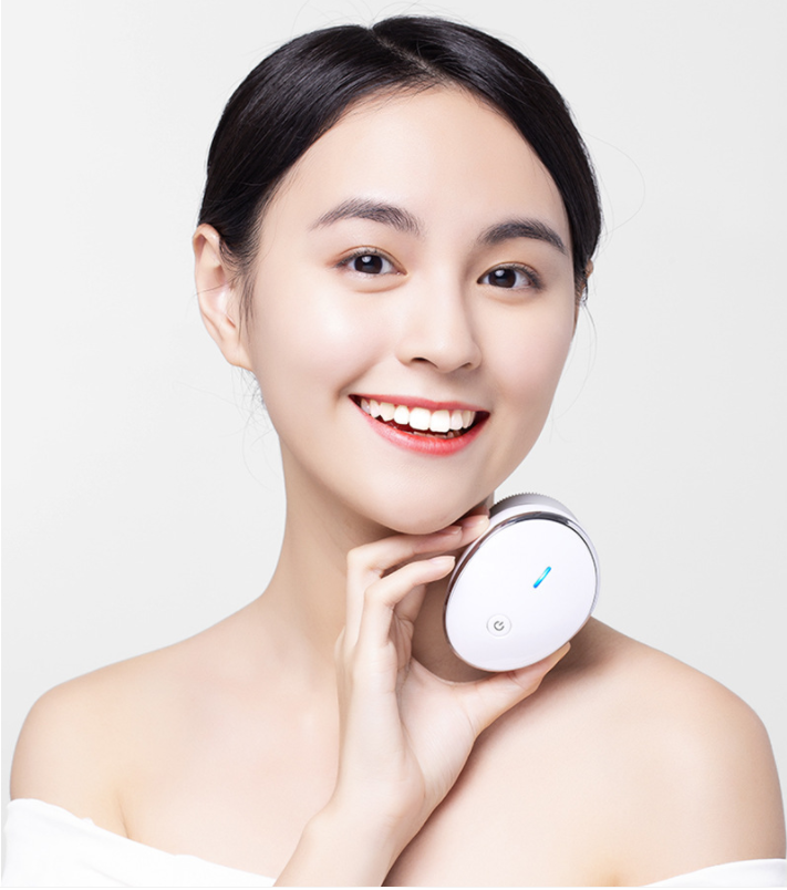 Multifunctional Beauty Cleansing Instrument